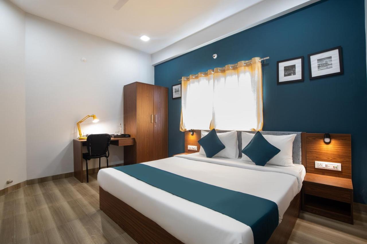 Hotel Ballfin Indore Dış mekan fotoğraf