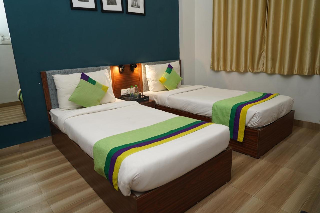 Hotel Ballfin Indore Dış mekan fotoğraf