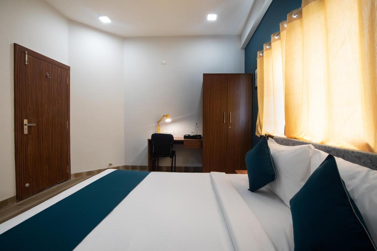 Hotel Ballfin Indore Dış mekan fotoğraf