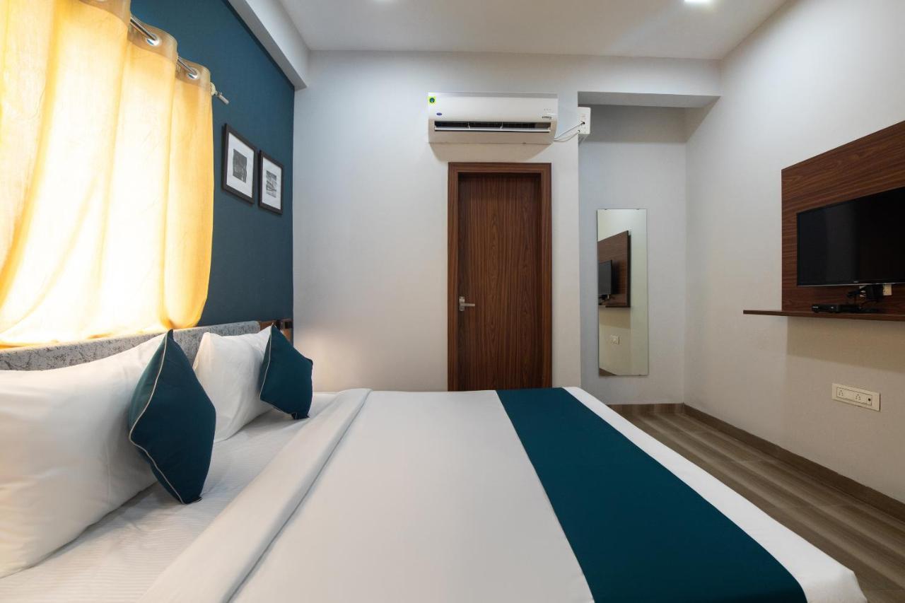 Hotel Ballfin Indore Dış mekan fotoğraf