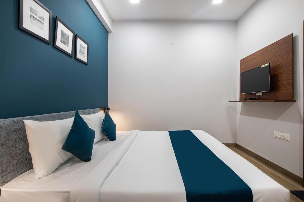 Hotel Ballfin Indore Dış mekan fotoğraf